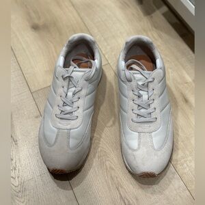 Express Men's Gray Sneakers size 10 pre owned